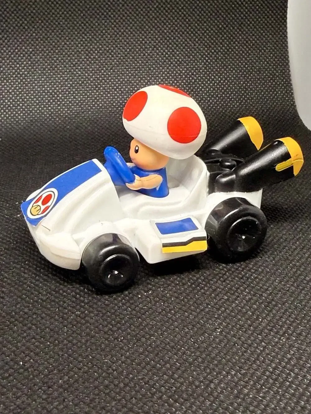 McDonald's Mario Kart Deluxe Toad Toy Happy Meal Racer